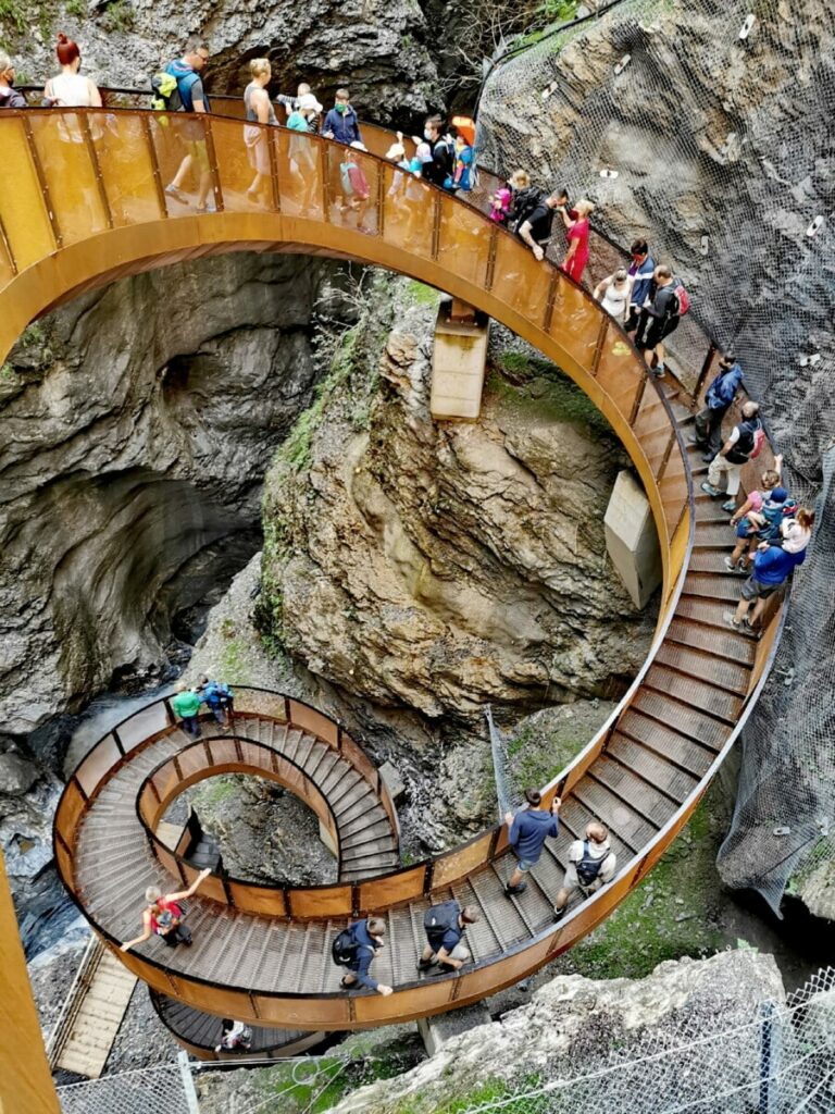 Das ist die Helix-Treppe in der Liechtensteinklamm
