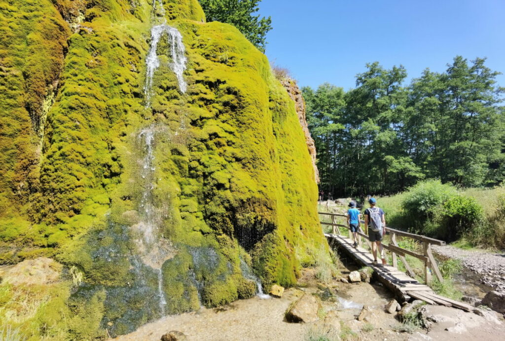 Naturdenkmal Eifel - der Dreimühlen Wasserfall